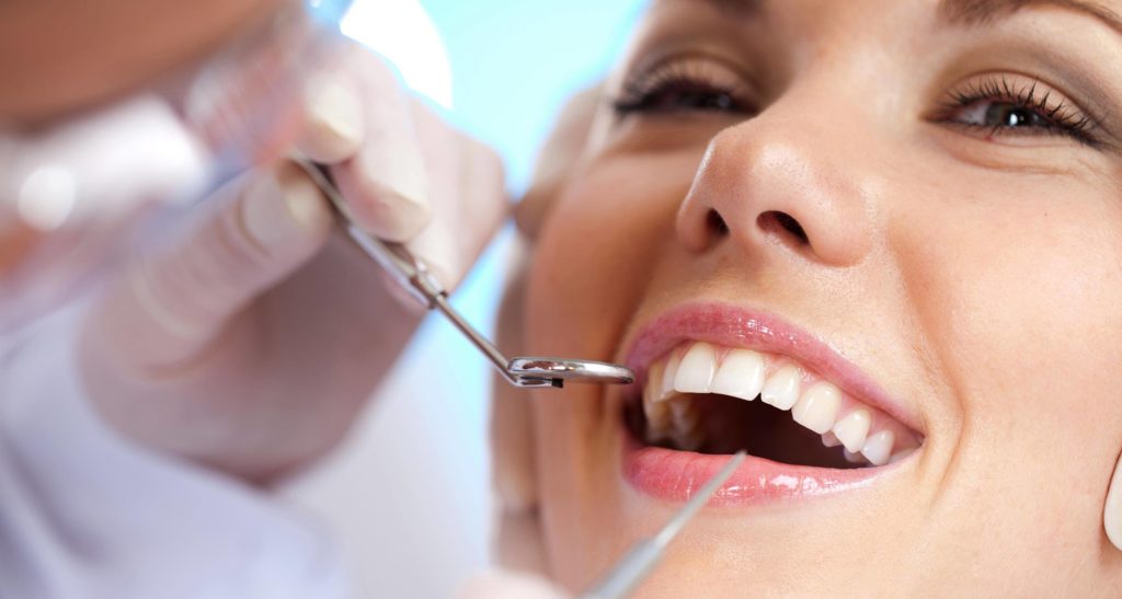 Cosmetic dentist in NL